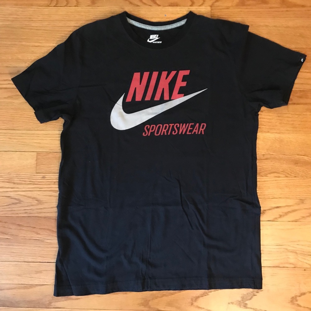 Nike Sportswear T Shirt